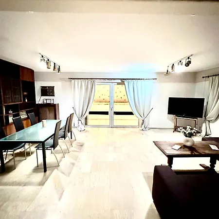 Alimos Cozy Apartment *