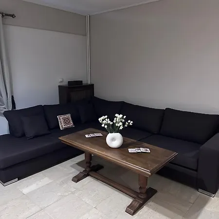 Apartment Alimos Cozy