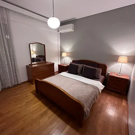 Alimos Cozy Apartment *